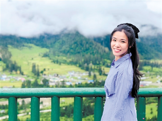 五邑大学团委学生社团管理科副科长容瑛敏