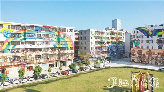 祥龙社区老旧小区改造后焕然一新。 祥龙社区老旧小区改造后焕然一新。