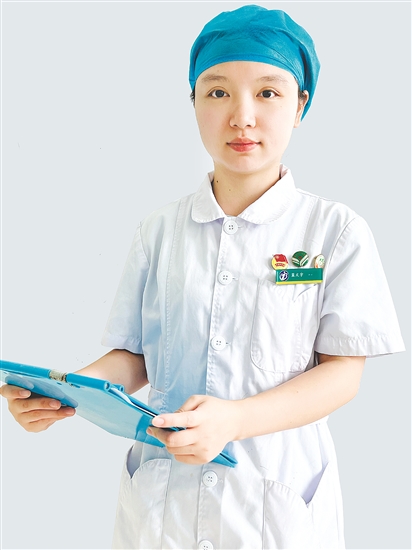 老年病区护士蓝文宇