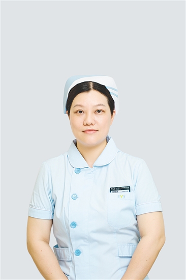 护理部主任简结英