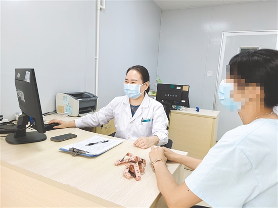 儿童青少年如果出现营养问题应及时就诊,寻求专业人士的建议。 儿童青少年如果出现营养问题应及时就诊,寻求专业人士的建议。