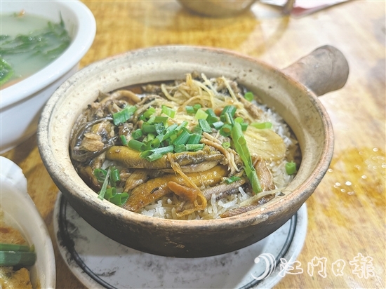 赤坎煲仔饭。 赤坎煲仔饭。