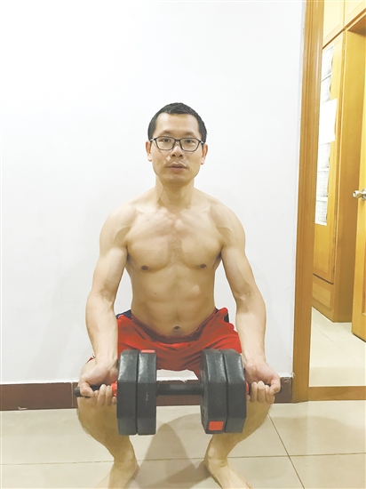 运动已成为冯嘉威雷打不动的日常。 运动已成为冯嘉威雷打不动的日常。