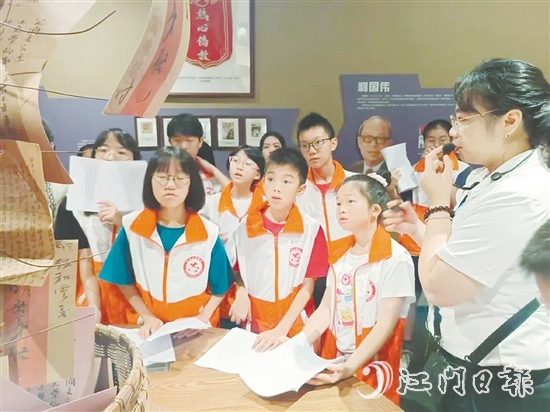 培训班课程将理论培训与实践研学相结合，以提升学员的讲解能力，深化对开平历史文化的认识。