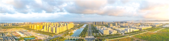 温州海洋经济发展示范区，被赋予探索民营经济参与海洋经济发展新模式、开展海岛生态文明建设示范的使命。