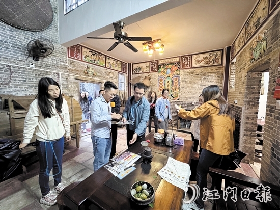 长沙街道“开元学堂”与百合镇“文雍学堂”开展共建活动，交流学习推动“百千万工程”的先进经验。