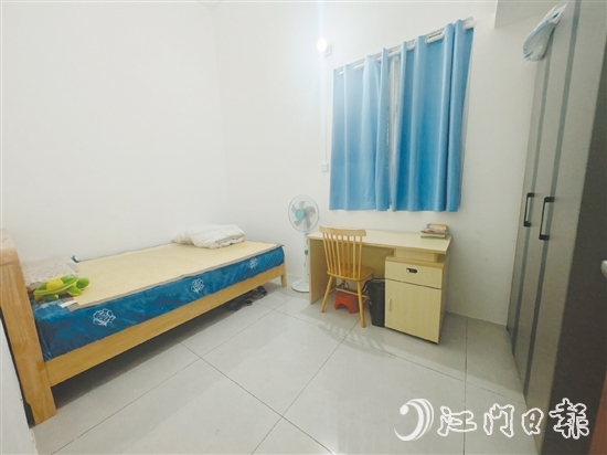 鹤山市妇联联合团鹤山市委,为温阿姨一家的房屋进行修缮。 鹤山市妇联联合团鹤山市委,为温阿姨一家的房屋进行修缮。