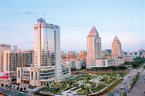 建设银行江门市分行大楼。 建设银行江门市分行大楼。