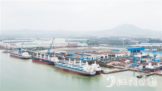 船舶与海工装备、新材料、金属制品三大主导产业有力拉动古井镇经济发展。