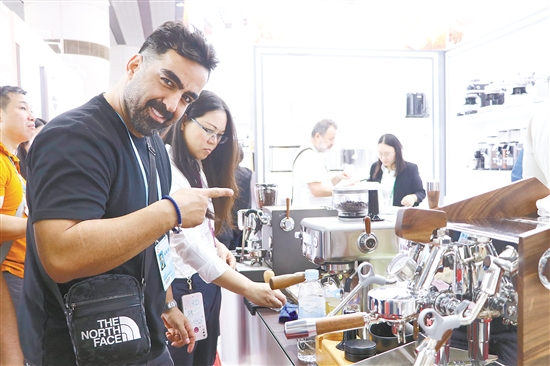 江门市美兹智能科技有限公司生产的咖啡机备受客商青睐。 江门市美兹智能科技有限公司生产的咖啡机备受客商青睐。