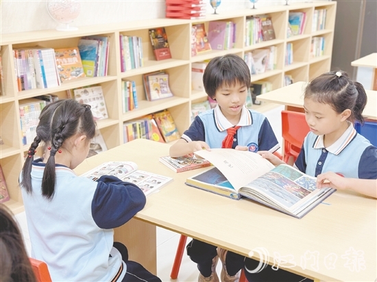 一系列特色品牌阅读活动亮点纷呈，为市民带来了丰富的阅读体验。