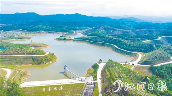 鹤山“乐动鹤山·悦享源林”万人徒步嘉年华将在鹤山市源林生态乐园举行。