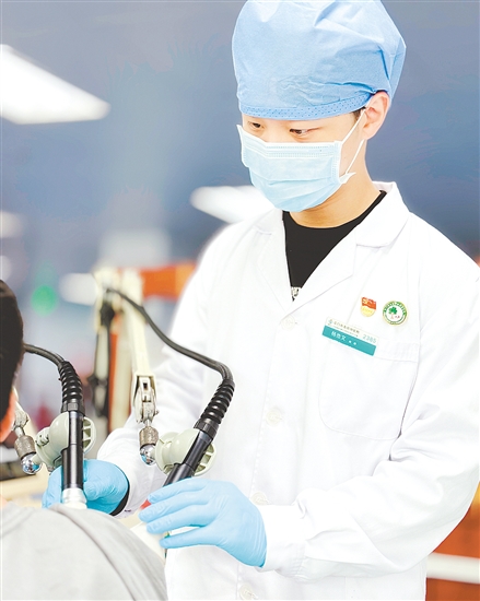 杨浩文
