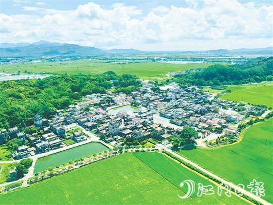 斗山镇横江村聚焦和美乡村建设，以“宜居宜业宜游”为着力点推动乡村振兴，在产业、生态、民生等领域持续发力。
