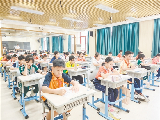 本次活动考验学生的脑力和“言值”。