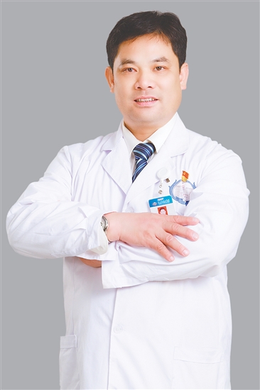 人物档案：徐裕海，康复医学科专科主任，理疗副主任技师，从业31年，党龄27年。
