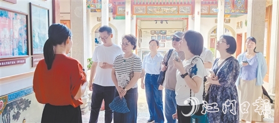 7月,新会区政协港澳台侨和外事委员会围绕“以‘侨村共建’助力‘百千万工程’”主题赴梅州市调研。 7月,新会区政协港澳台侨和外事委员会围绕“以‘侨村共建’助力‘百千万工程’”主题赴梅州市调研。