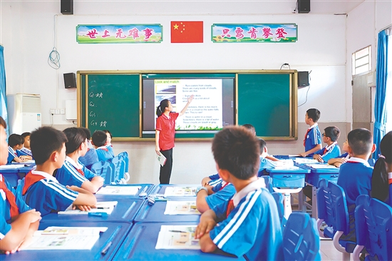 怡霖学校教学成绩突出，办学特色鲜明。