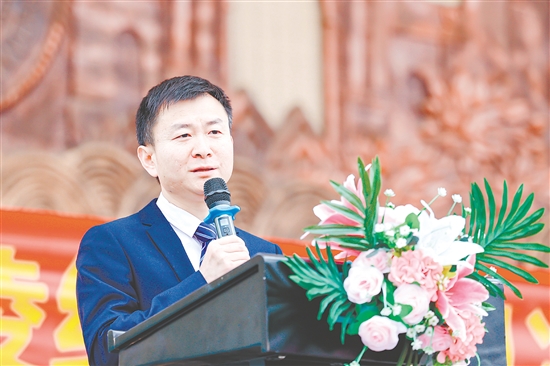 恩平黄冈实验中学校长付永华。 恩平黄冈实验中学校长付永华。