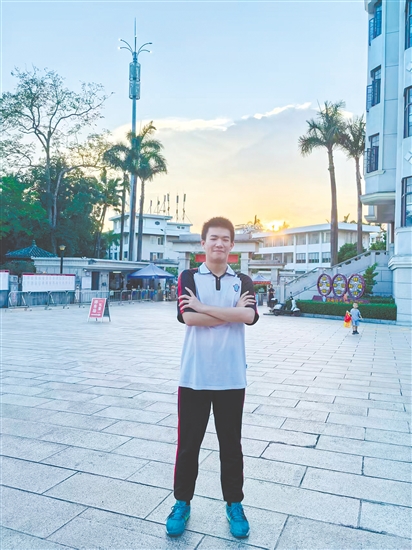 国防科技大学何宇曦