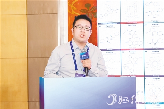 张祥志攀登科研高峰，用实干诠释教育工作者的担当。