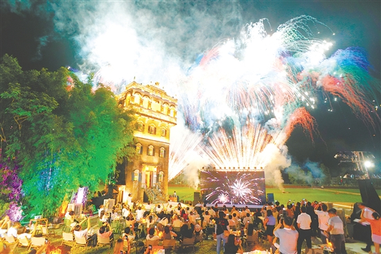 江门市“百千万工程”文旅直播节启动仪式暨全民短视频摄影大赛颁奖仪式在开平赤坎举行。郭永乐