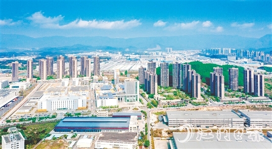 鹤山工业城（共和镇）园区俯瞰图。