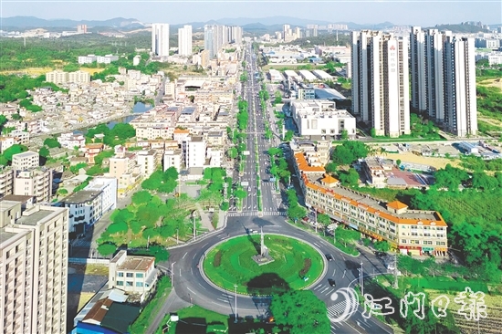 鹤城镇鹤城大道。