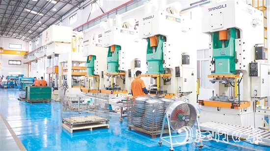 法罗力热能设备在鹤山市科工商务局的助力下开展省级专精特新企业认定申报。