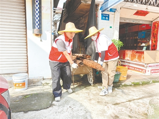 青年突击队在防疫一线显担当。