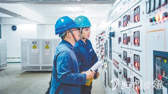 恩平供电局开展设备隐患排查和用电检查,全力做好十五运会恩平赛区比赛场地供电保障工作。 恩平供电局开展设备隐患排查和用电检查,全力做好十五运会恩平赛区比赛场地供电保障工作。