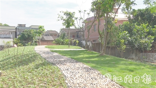 芦冲村清理闲置空地，打造“民生小公园”。