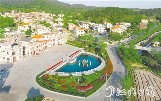 城西村深化人居环境整治，打造宜居家园。