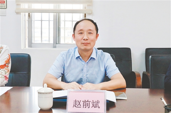 市统计局二级调研员赵前斌