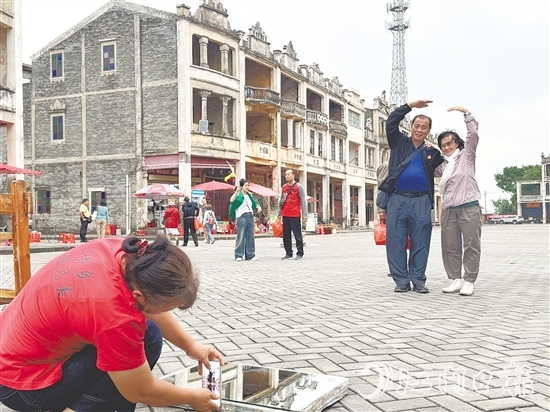 台山乡村美景吸引游客打卡拍照。李嘉敏