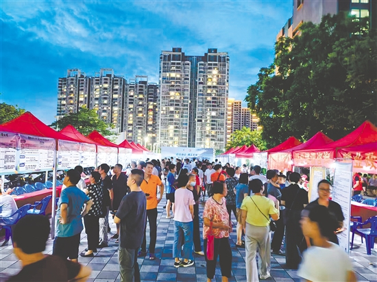 “零工市场+就业驿站”，为群众提供“家门口”的就业服务。