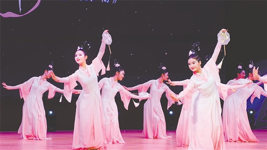 活动展现了我市校外美育工作的丰硕成果。