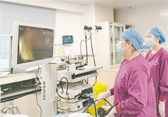 无痛胃镜精准碎石。 无痛胃镜精准碎石。