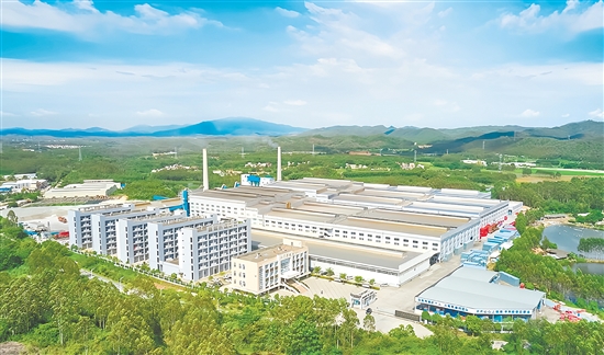 通过“退租招商”“村企合作”等方式，苍城镇盘活大量闲置低效工业用地。