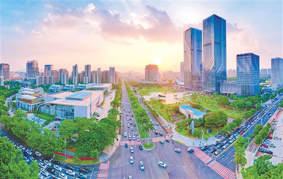 江门以更高标准、更实举措推进城乡精神文明建设融合发展,擦亮“文明形象的展示地”文化名片。 江门以更高标准、更实举措推进城乡精神文明建设融合发展,擦亮“文明形象的展示地”文化名片。