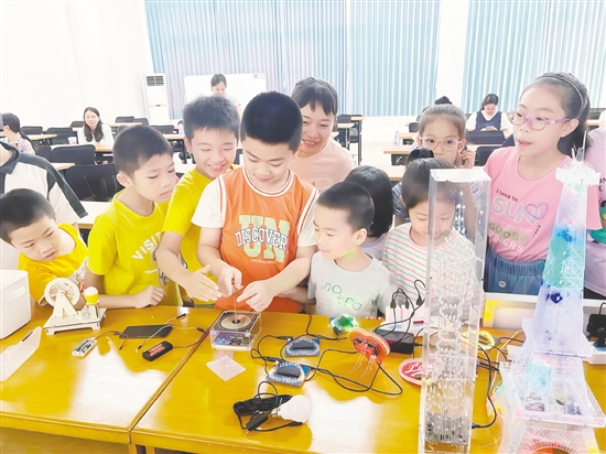 2025年，开平通过系列举措、积极探索创新，着力办好人民满意的教育。