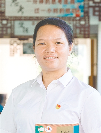 赵春婵（女），鹤山市共和中学教师，中共党员，她扎根农村教育18年，创新多项高效教学模式，主持参与省市级课题8项并多次获奖；开设示范课及讲座惠及教师2000余人次，指导师生屡获佳绩。