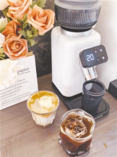 咖啡找对“搭子”,就不会影响钙吸收。 咖啡找对“搭子”,就不会影响钙吸收。