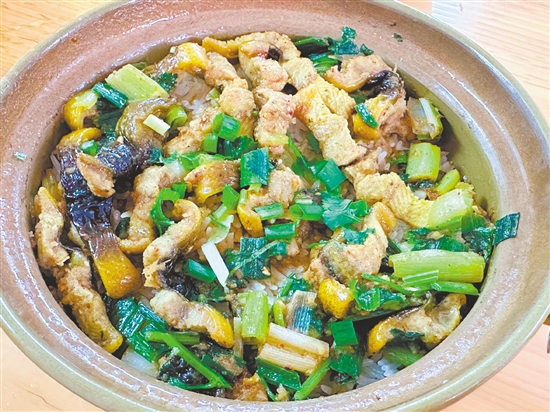 英国博主特别推荐江门黄鳝饭。