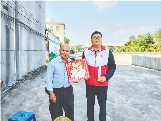 为老兵送上新春祝福。 为老兵送上新春祝福。