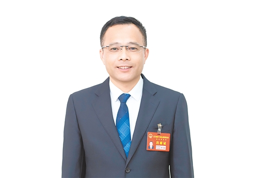 开平市市长梁光挺