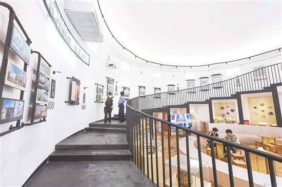 冲蒌镇对旧粮仓进行活化改造,打造美丽圩镇客厅。 冲蒌镇对旧粮仓进行活化改造,打造美丽圩镇客厅。