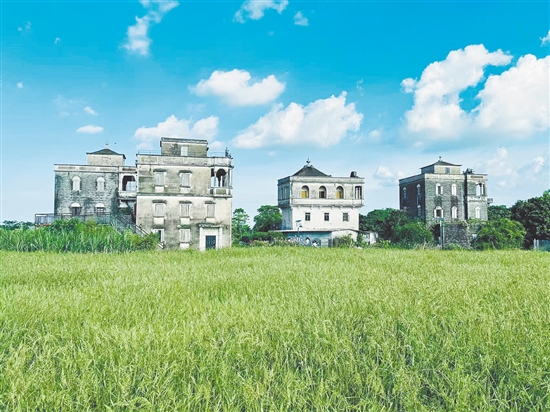 斗山镇浮月村充满侨乡特色。 斗山镇浮月村充满侨乡特色。