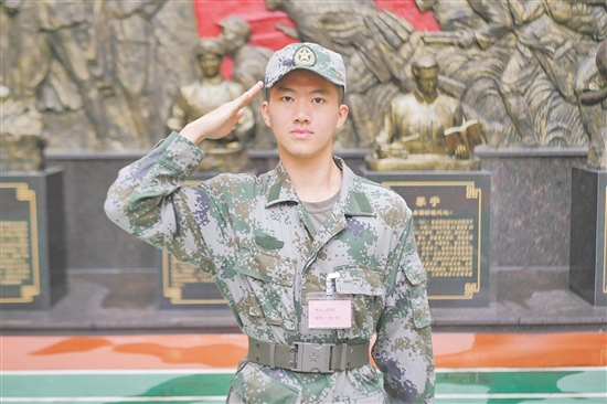 江海区应征青年古浩东