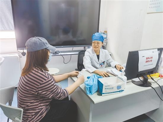 春季皮肤过敏高发，应及时做好防护。